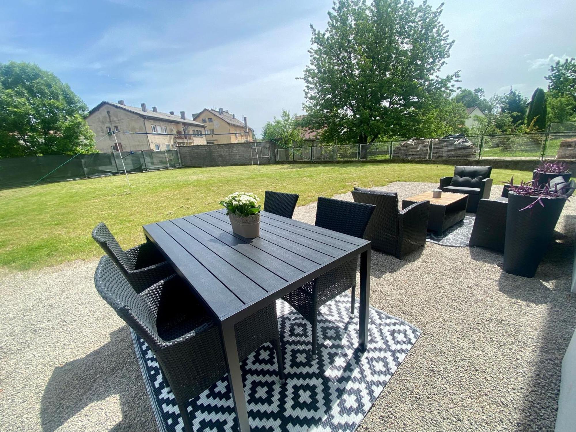Apartman El Ogulin Exteriér fotografie